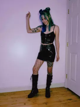 luckisonmyside image 0