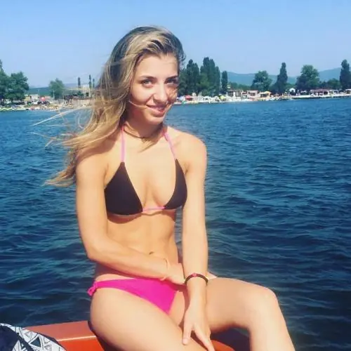 dariaganzallein image 1